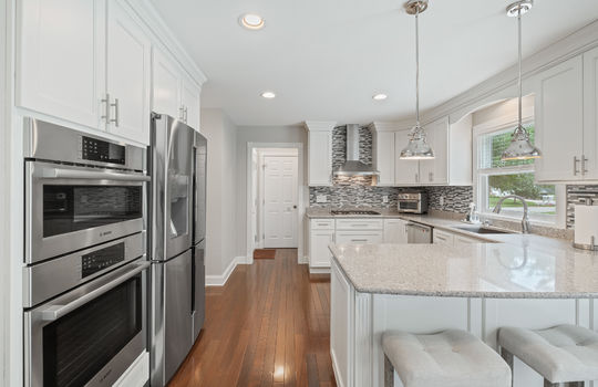 8360 Doulton Ct Int-11