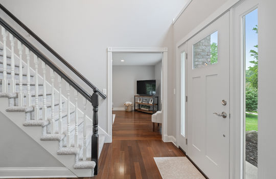 8360 Doulton Ct Int-3