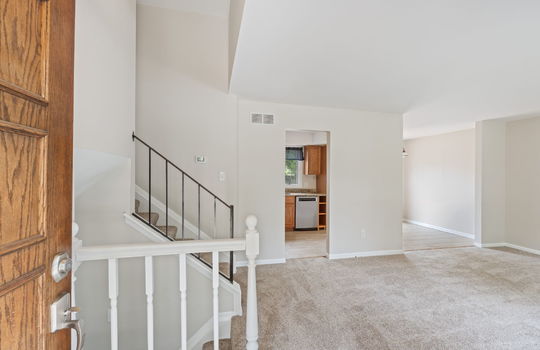 9-web-or-mls-625 John Rolfe Dr Int-1