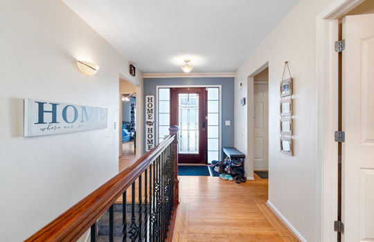 9-web-or-mls-9116 Susan Cir Int-3