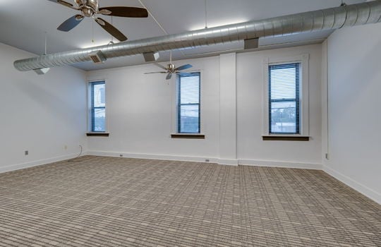 13-web-or-mls-44 S St Clair St Unit 1 Int-11