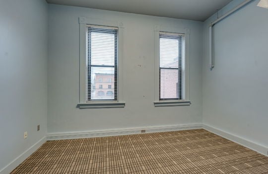 19-web-or-mls-44 S St Clair St Unit 1 Int-15
