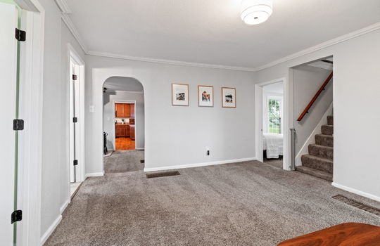 19-web-or-mls-6308 Yankee Rd Int-7