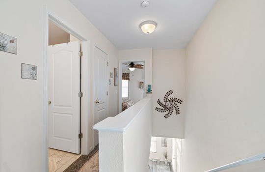 20-web-or-mls-200 Beachwalk Trail Int-13
