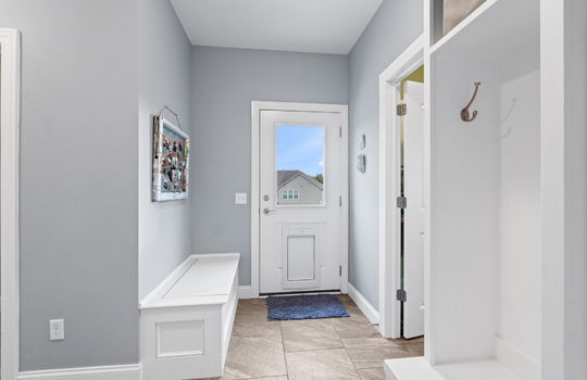 21-web-or-mls-5584 Red Hawk Ln Int-15
