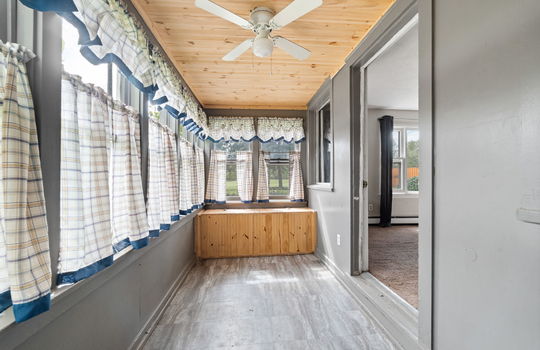 21-web-or-mls-9111 Telegraph Rd Int-1