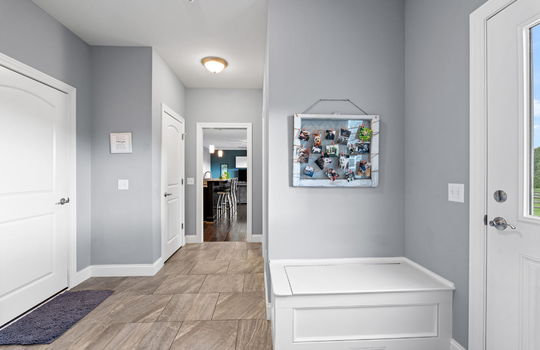 22-web-or-mls-5584 Red Hawk Ln Int-16