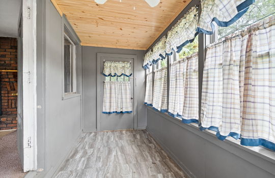 22-web-or-mls-9111 Telegraph Rd Int-2