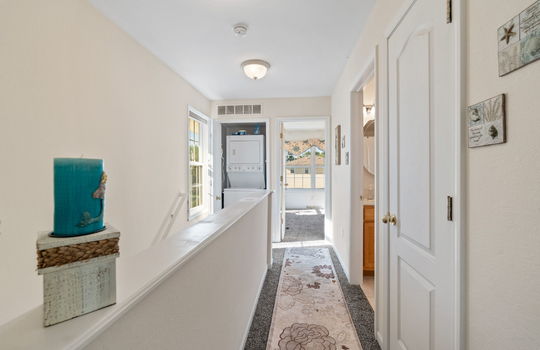 23-web-or-mls-200 Beachwalk Trail Int-16