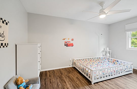 27-web-or-mls-2160 Eastedge Dr Int-19