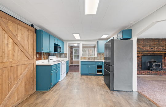 27-web-or-mls-9111 Telegraph Rd Int-7