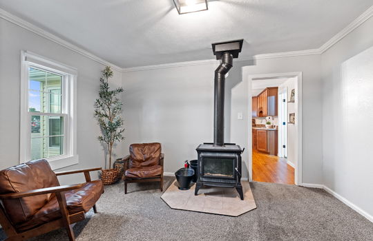 28-web-or-mls-6308 Yankee Rd Int-16
