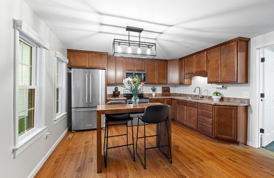 30-web-or-mls-6308 Yankee Rd Int-18