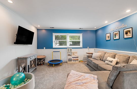33-web-or-mls-2160 Eastedge Dr Int-25