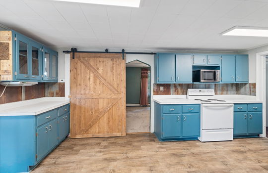 35-web-or-mls-9111 Telegraph Rd Int-15