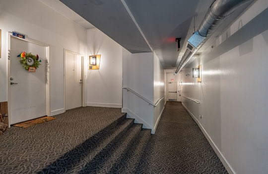 4-web-or-mls-44 S St Clair St Unit 1 Int-1