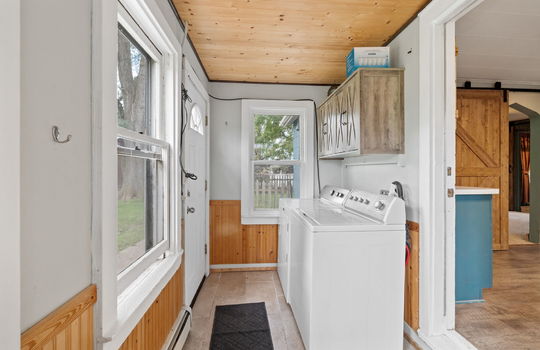 42-web-or-mls-9111 Telegraph Rd Int-22