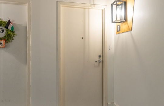 5-web-or-mls-44 S St Clair St Unit 1 Int-2