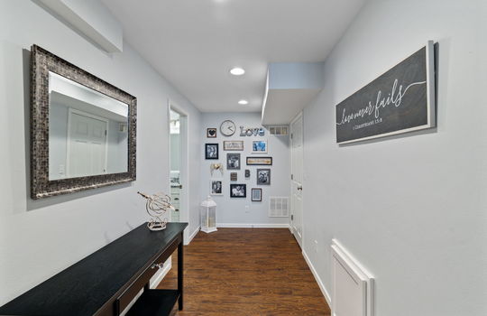 52-web-or-mls-7273 Silo Meadows Dr Int-39