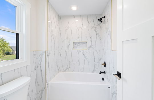 61-web-or-mls-1266 Brookwoode Rd Int-54