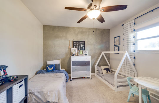 7558 Apache Trail Int-24
