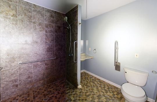 9457-Perry-Rd-Bathroom
