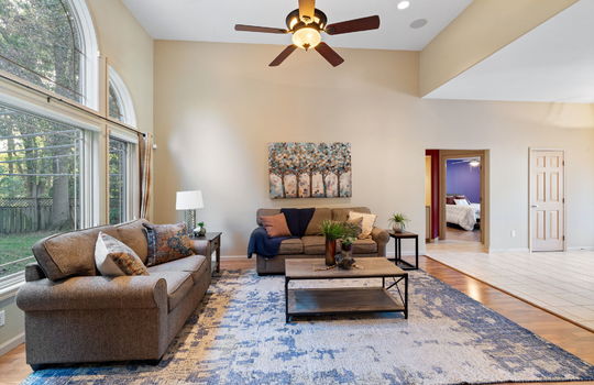 10-web-or-mls-4263 Deerfield Woods Int-3