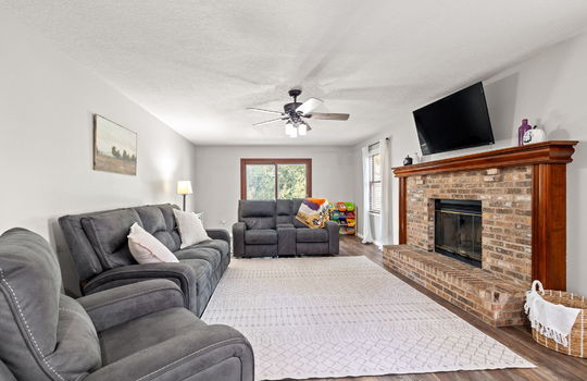 20-web-or-mls-8737 Tanglewood Int-12