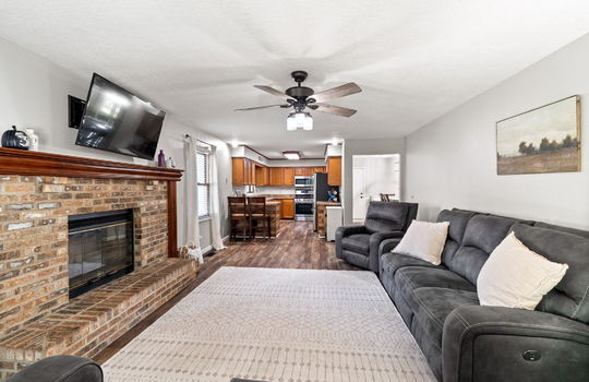 22-web-or-mls-8737 Tanglewood Int-14