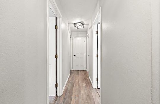 24-web-or-mls-8737 Tanglewood Int-16