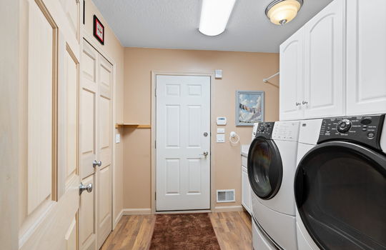 35-web-or-mls-4263 Deerfield Woods Int-28
