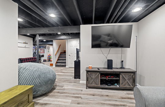 37-web-or-mls-8737 Tanglewood Int-29