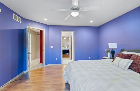 39-web-or-mls-4263 Deerfield Woods Int-32
