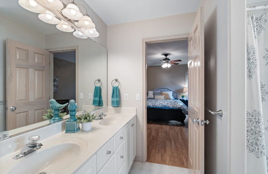 40-web-or-mls-4263 Deerfield Woods Int-33