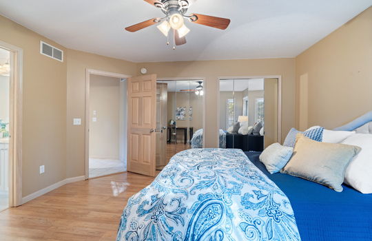 43-web-or-mls-4263 Deerfield Woods Int-36