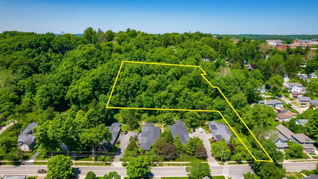 5-0 W Broadway009-Edit