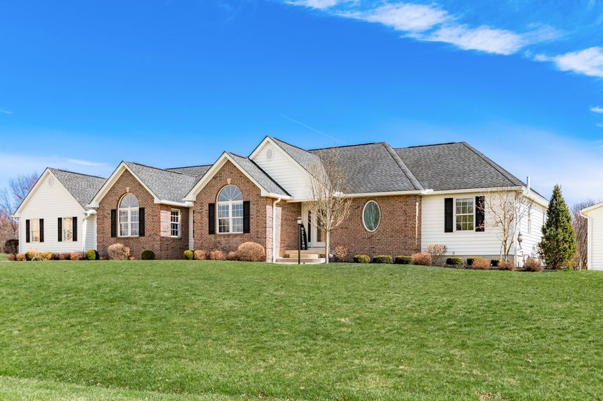 002_OM- 20 Gristmill Cir208-2