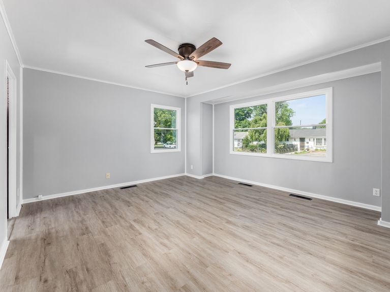 003_th St Newark OH 43055 USA