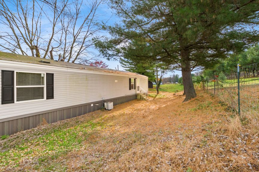 005_M- 11355 Hamby Hill Rd045