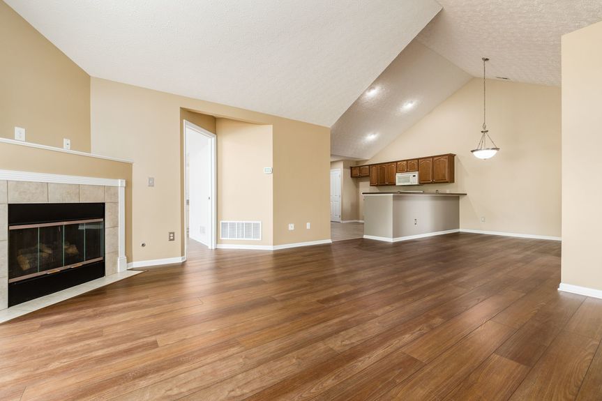 005_r New Albany OH 43054 USA