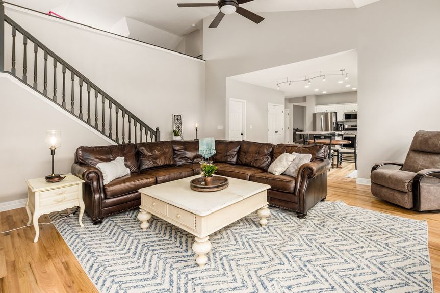 006_426 Crestview Woods Dr067