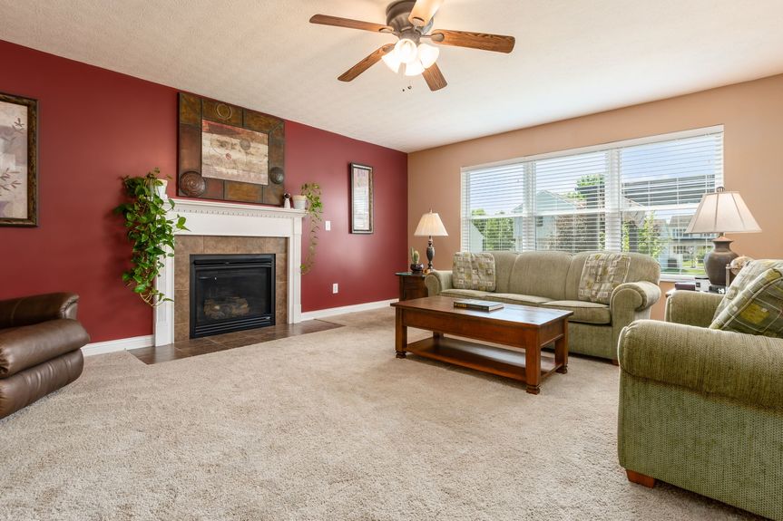 006_ Newark OH 43055 USA055