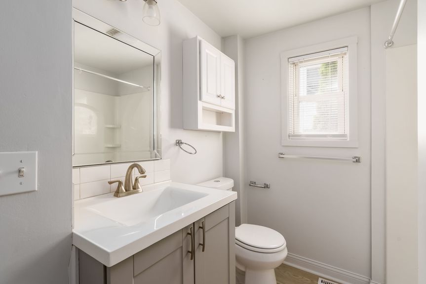 009__R 215 Mulberry Street066