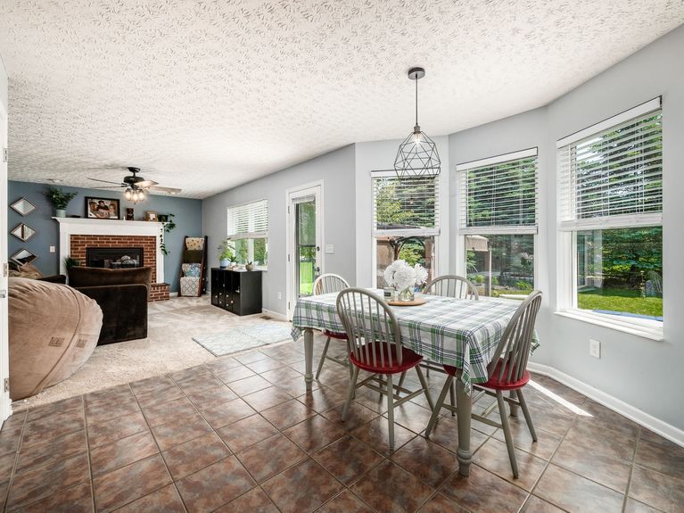 009_c7_C &#8211; 302 Streamwater029