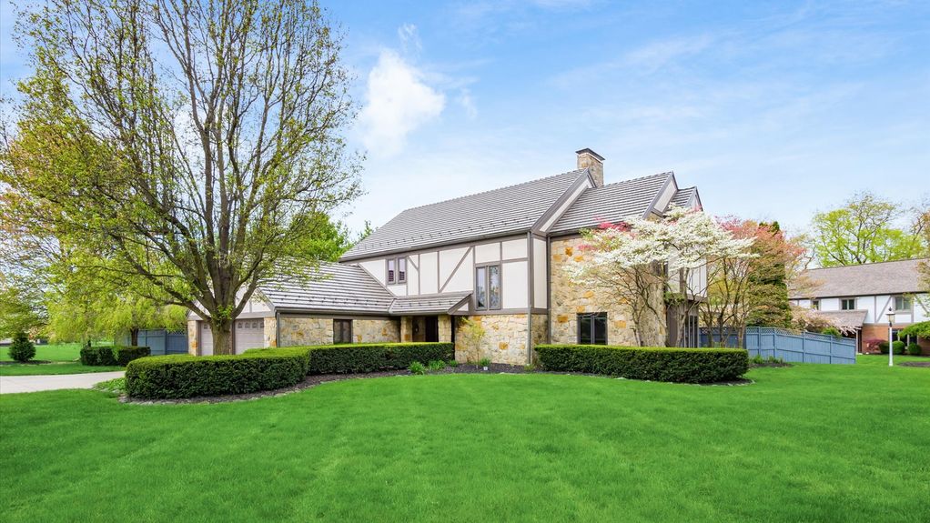 01-z 175 Stanwick Ct006