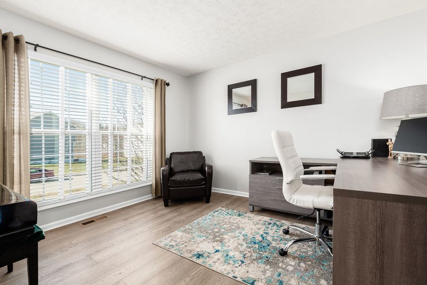 [010] 248 Auburn Dr, Newark, OH