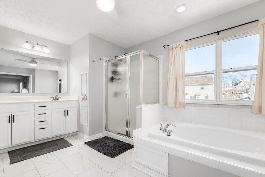 [012] 248 Auburn Dr, Newark, OH