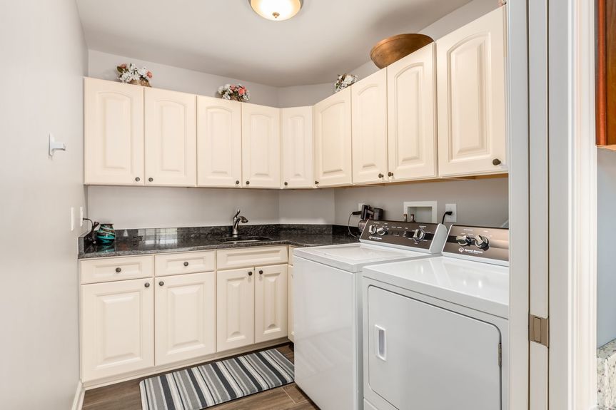 012_5_OM- 20 Gristmill Cir044