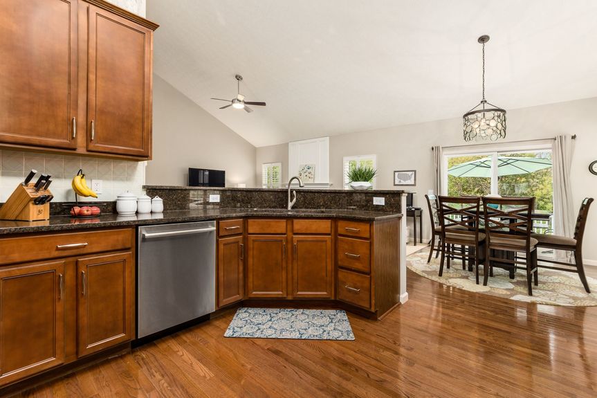 012_ Newark OH 43055 USA020