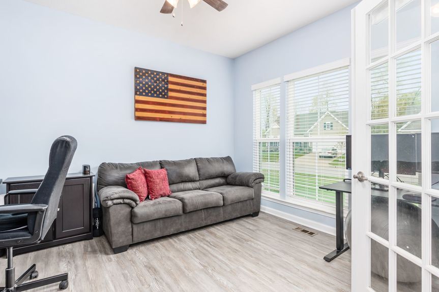 013_OM- 2028 Pine Hills Dr109